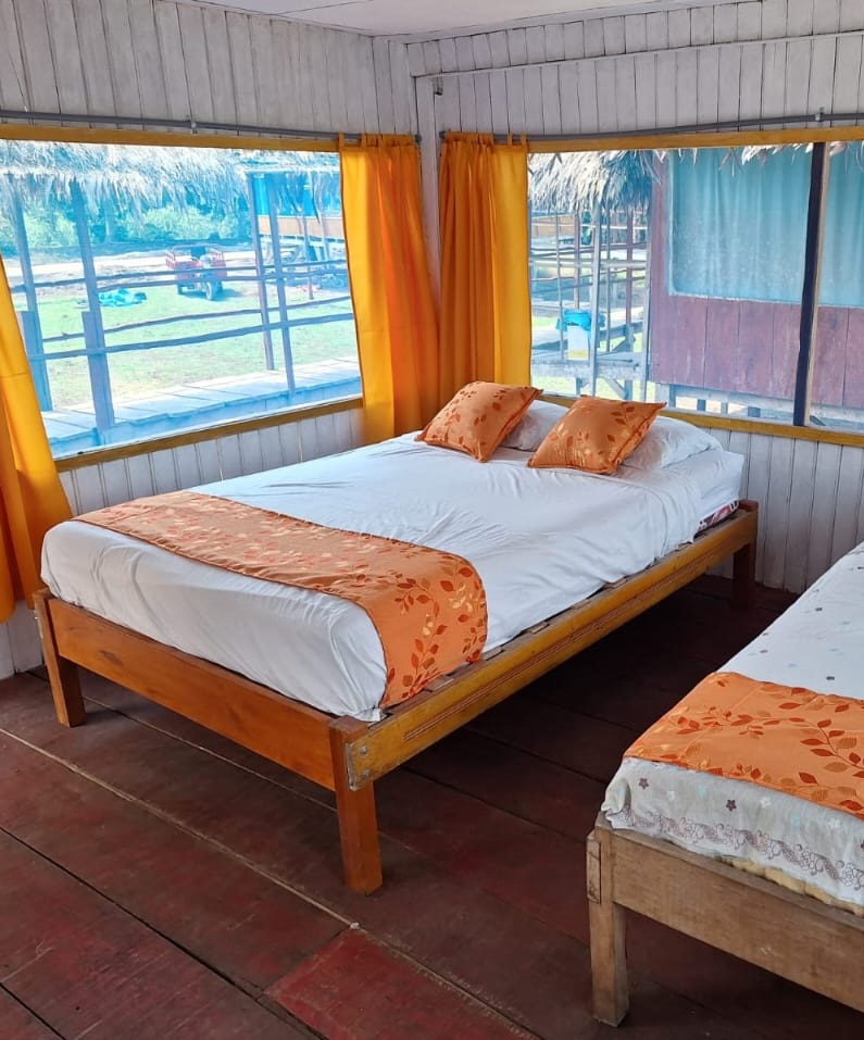 lodge en la selva peruana